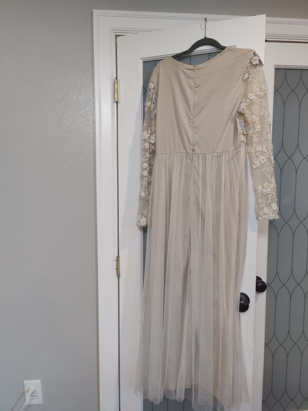SHEIN Cream Floral Appliqué Maxi Dress - Picture 5 of 5